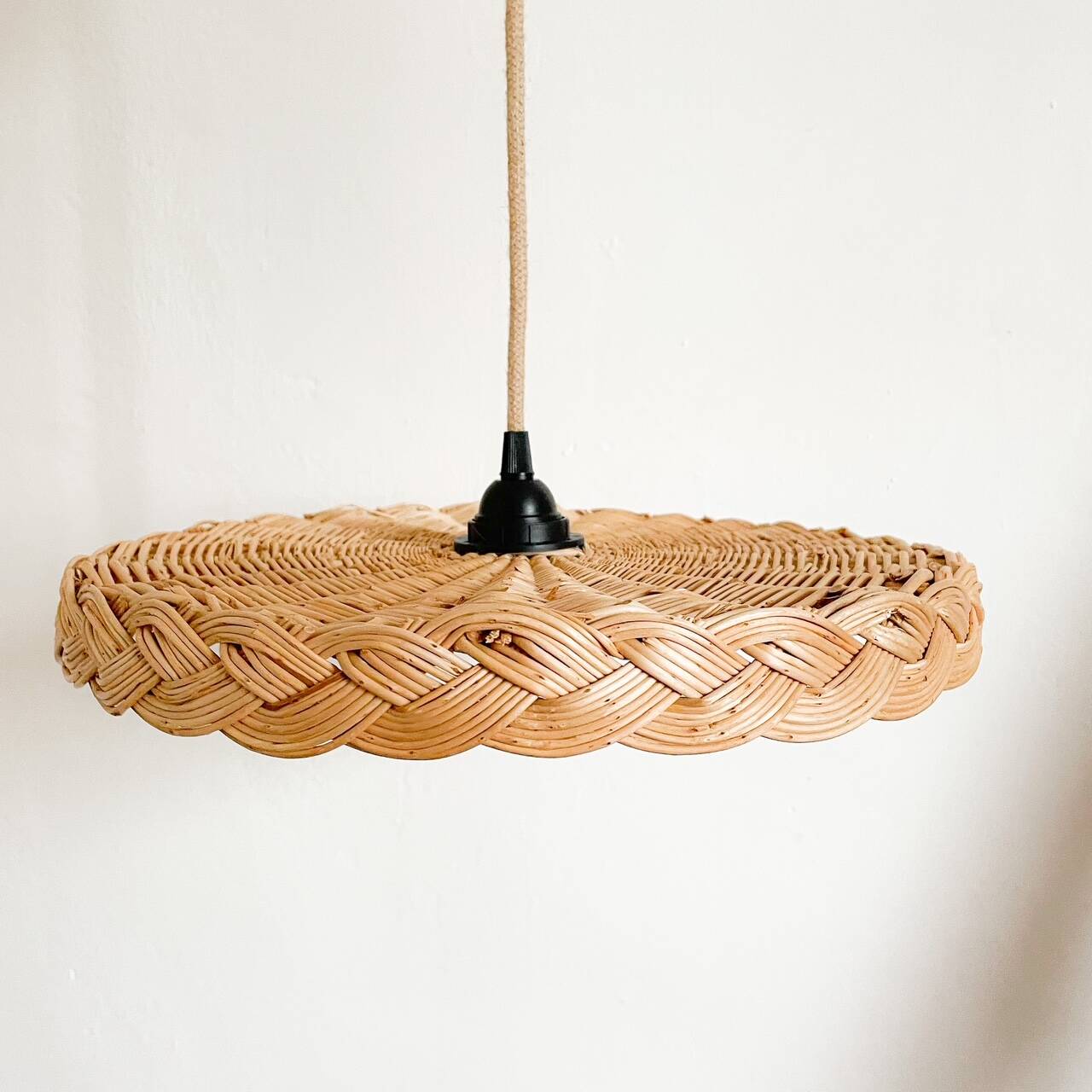 Rattan pendant light