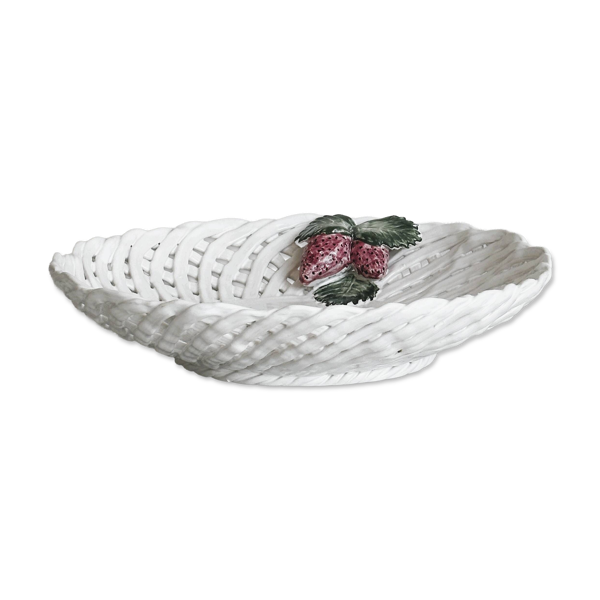 Corbeille en céramique blanche torsadée