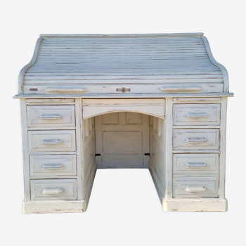 Patinated curtain desk in the early 1900s