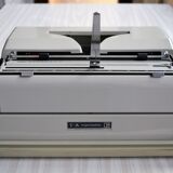 Triumph Gabriele 25 portable typewriter