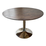 Teak tulip table