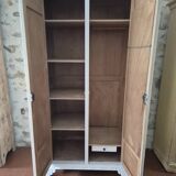 Armoire parisienne