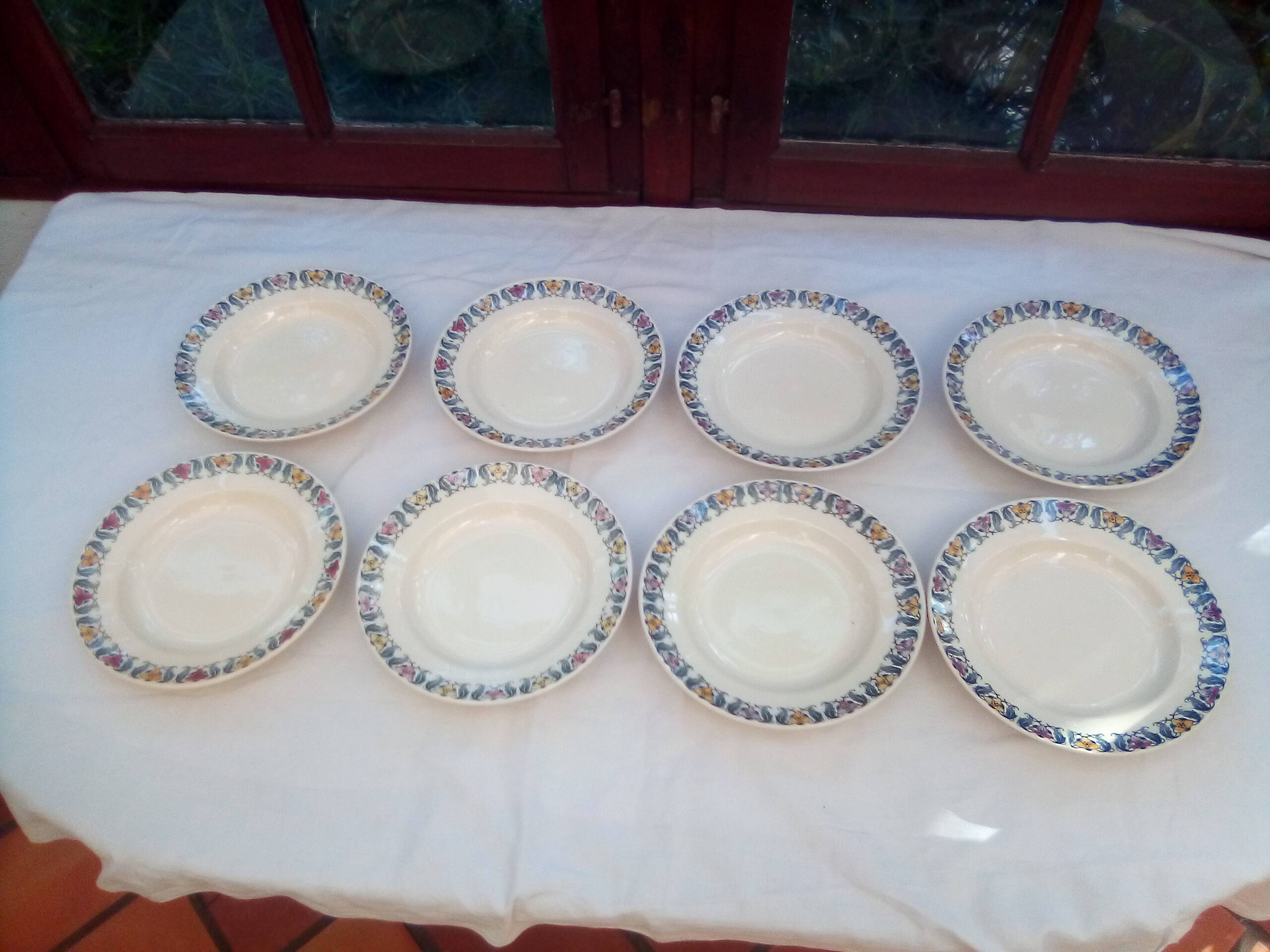 8 deep plates Terre de Fer Berthe / Longchamp