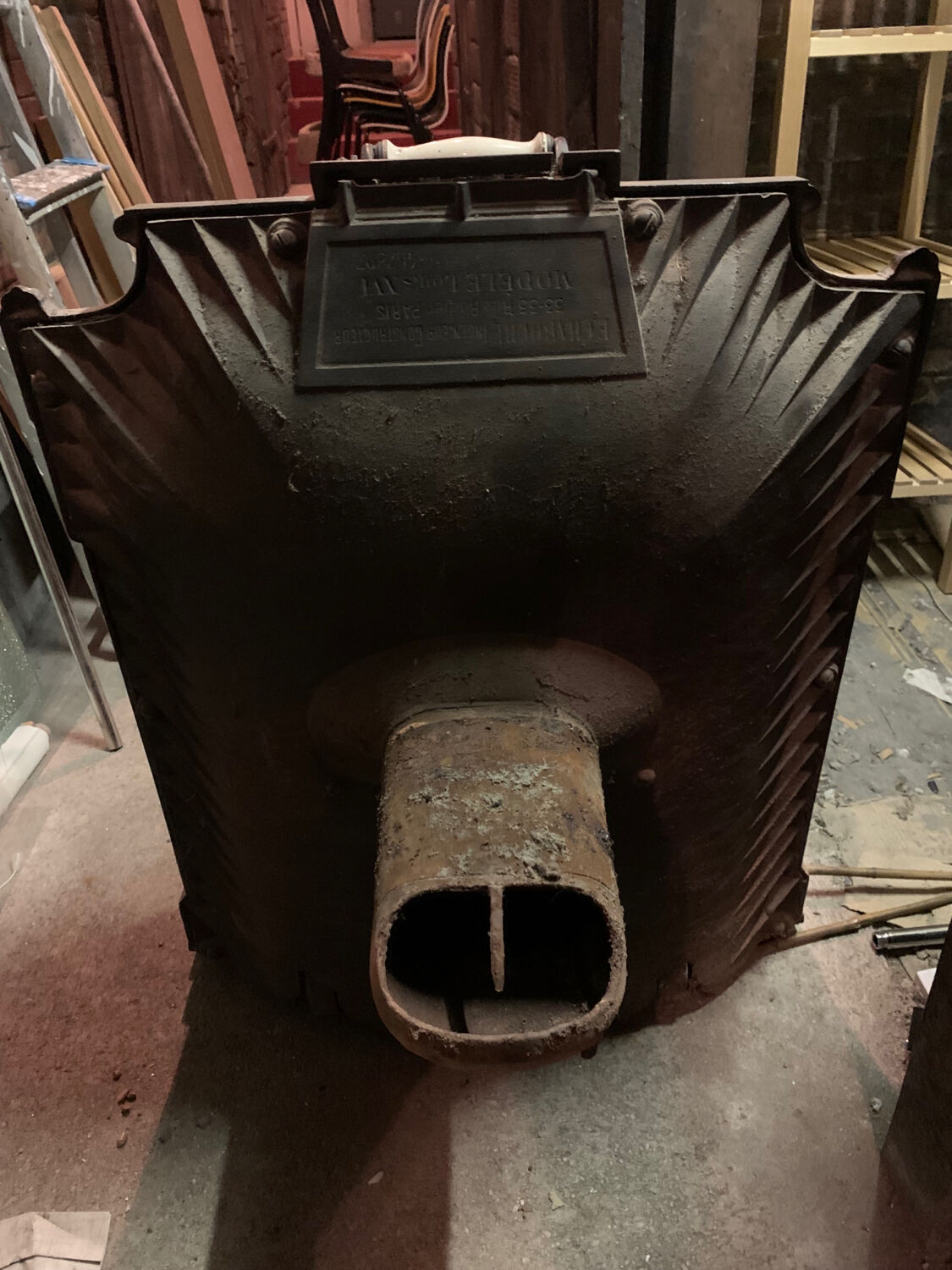 Cast iron stove La Salamandre