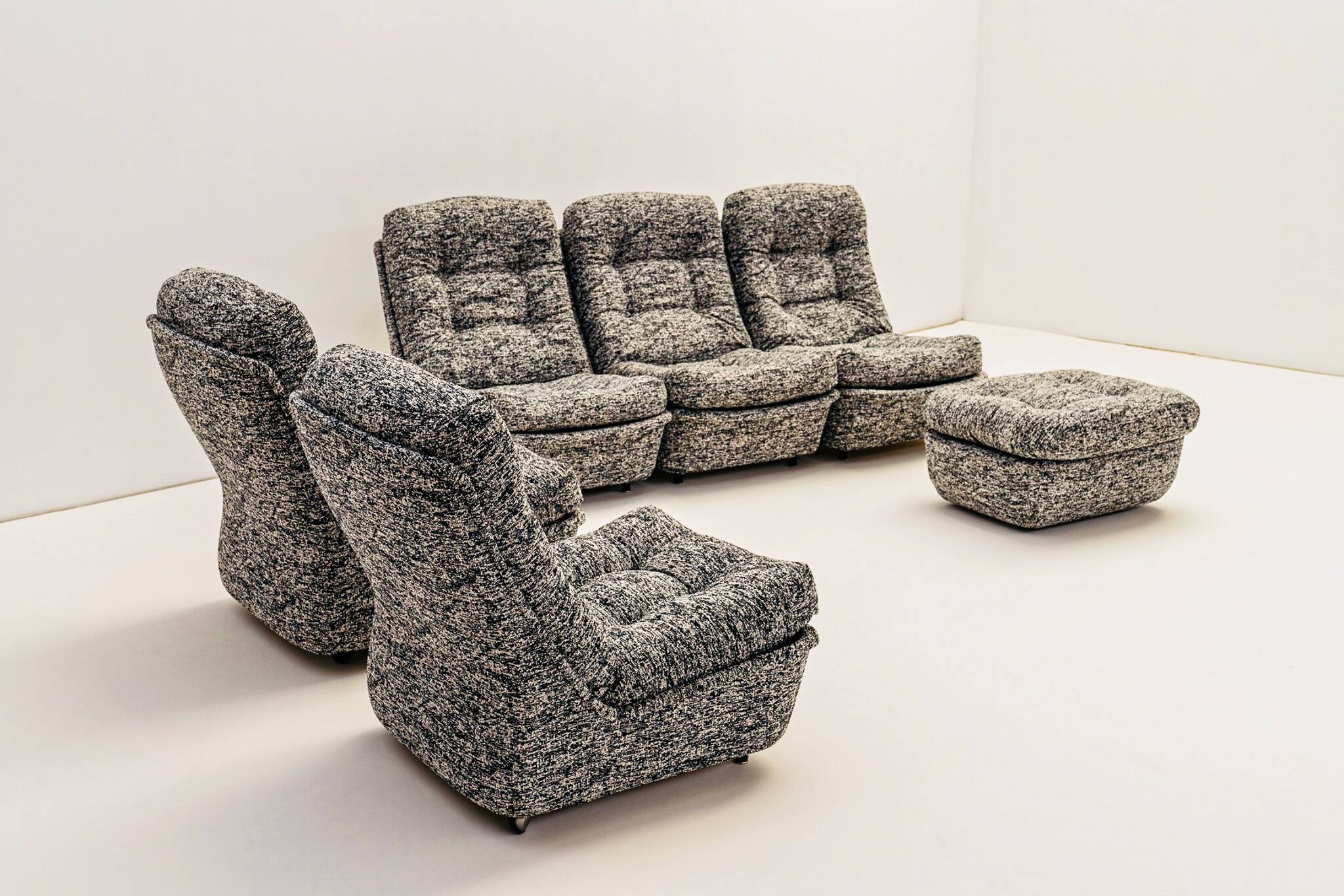 Orchidée modular lounge chairs by Michel Cadestin for Airborne, France