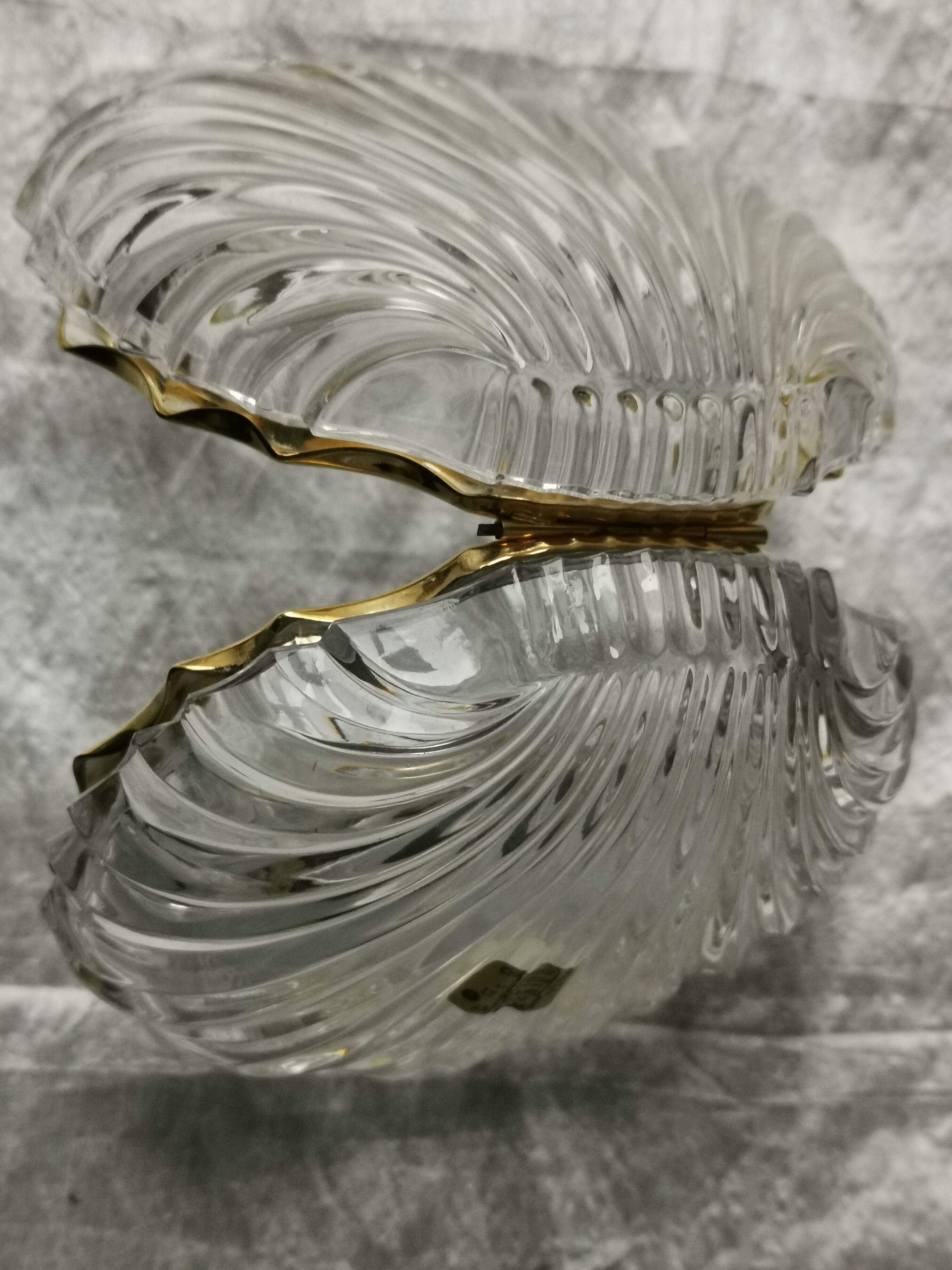 Candy "Shell" in Baccarat Crystal