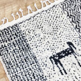 Handmade moroccan berber carpet 164 x 112 cm