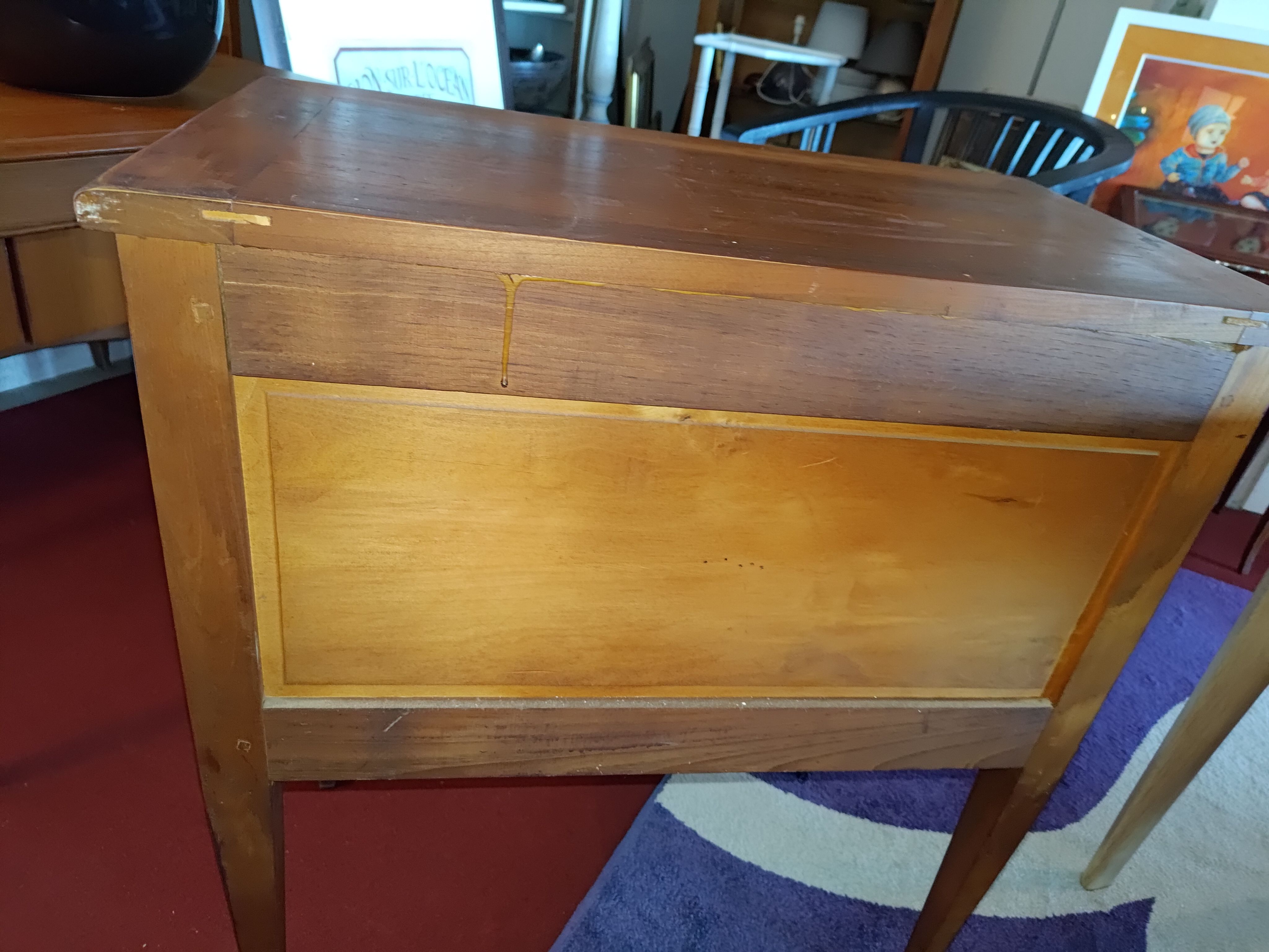 Louis XVI style jumping chest of drawers