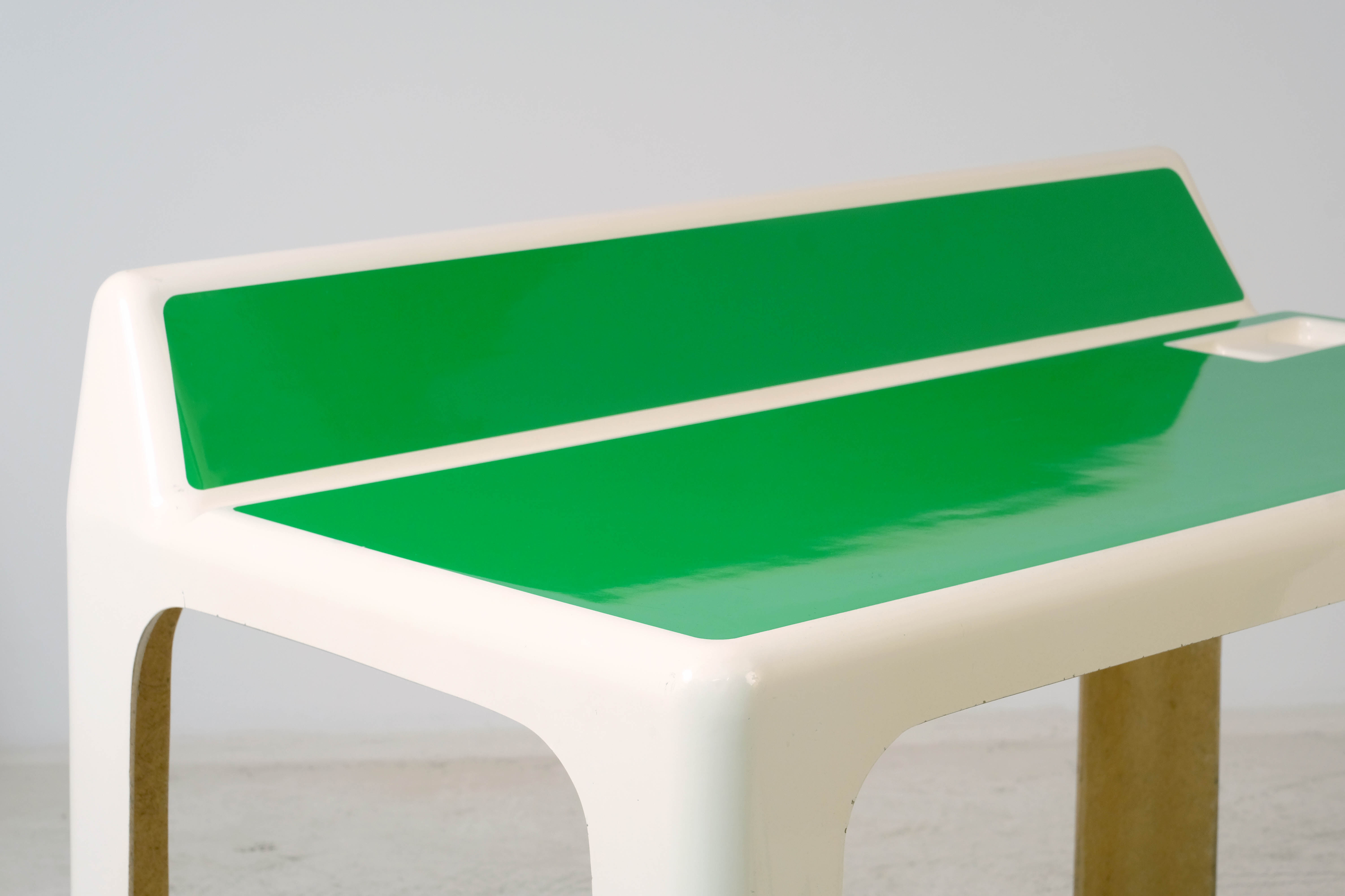 Desk and chair "Study" by Patrick Gingembre 1971 edition Paulus