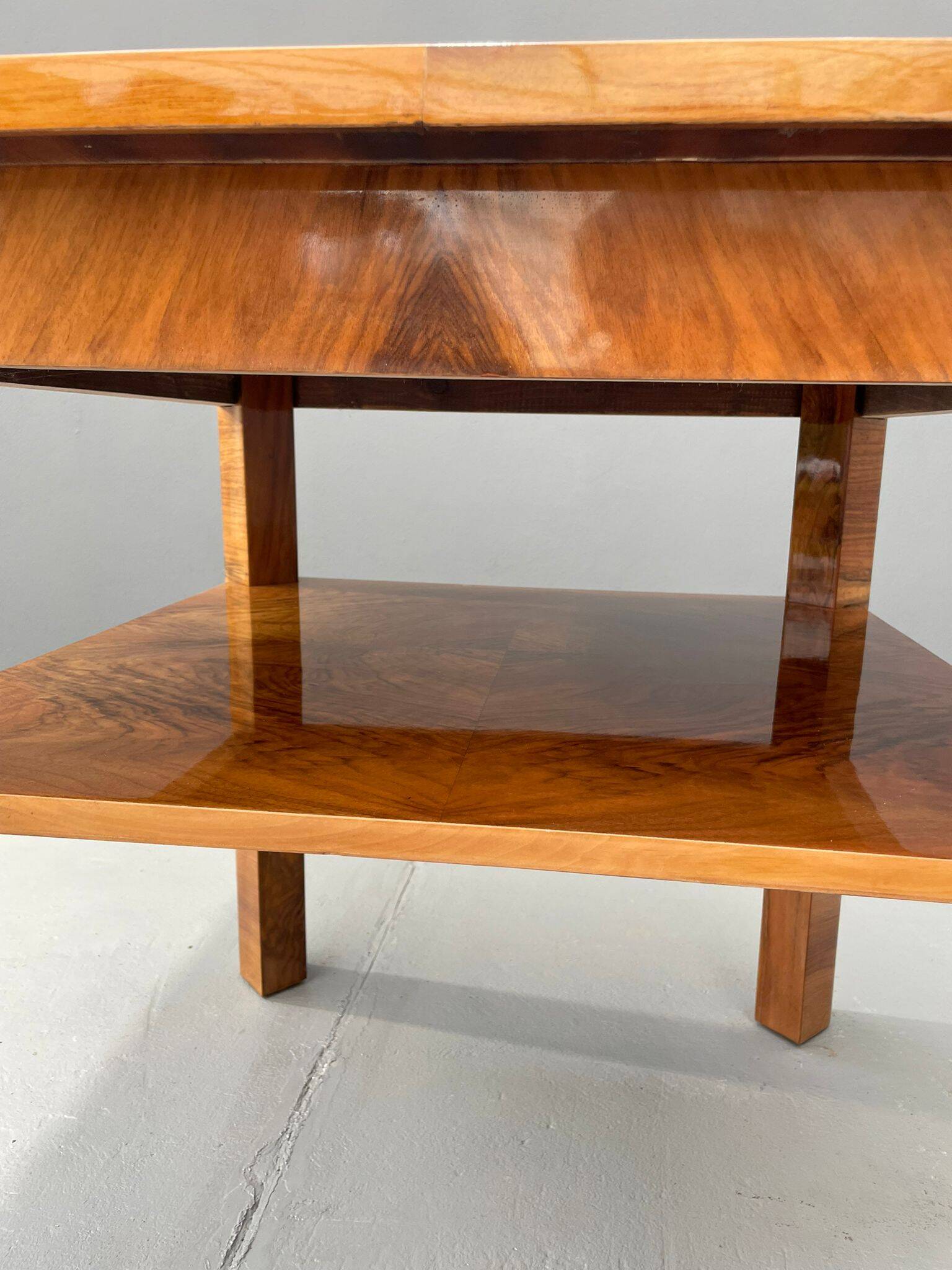 Table basse Art déco à deux niveaux en chêne massif, années 1930