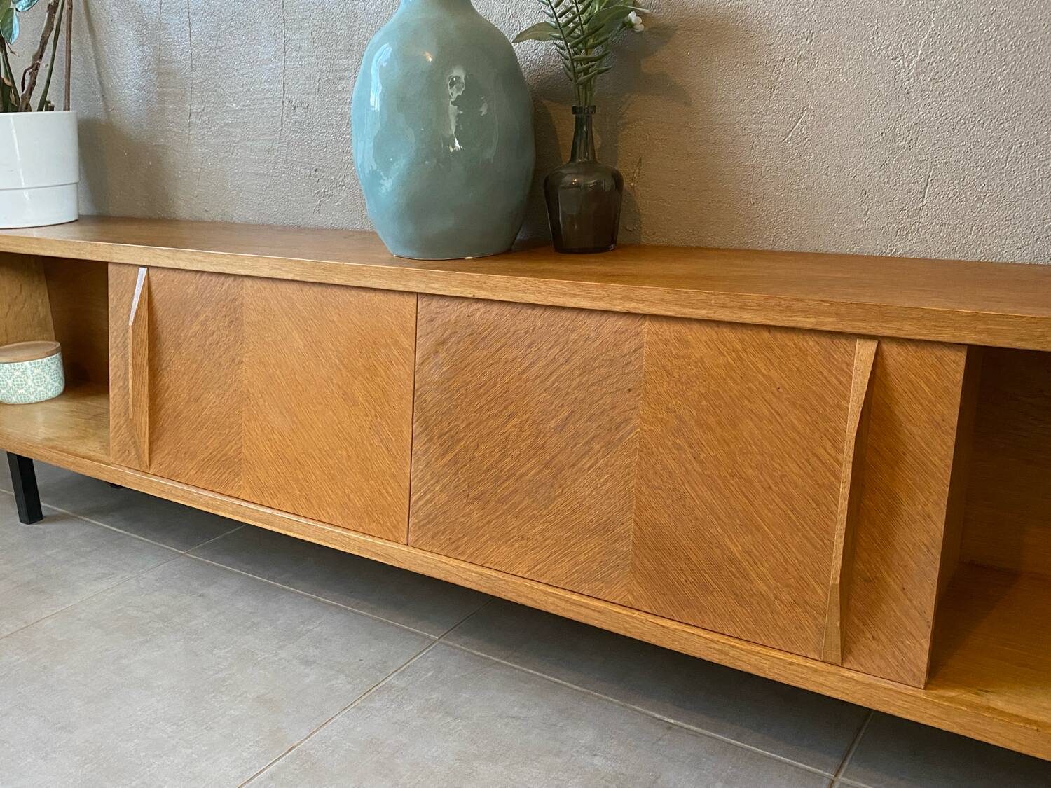 Vintage wooden sideboard (shallow)