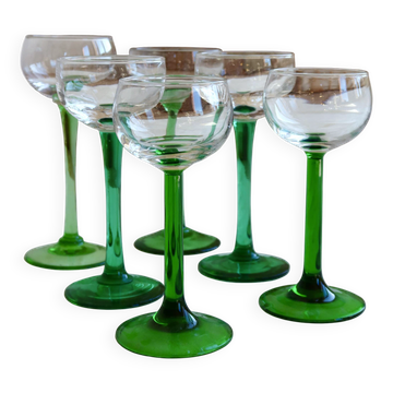 6 mismatched vintage Alsace wine glasses – Green stems
