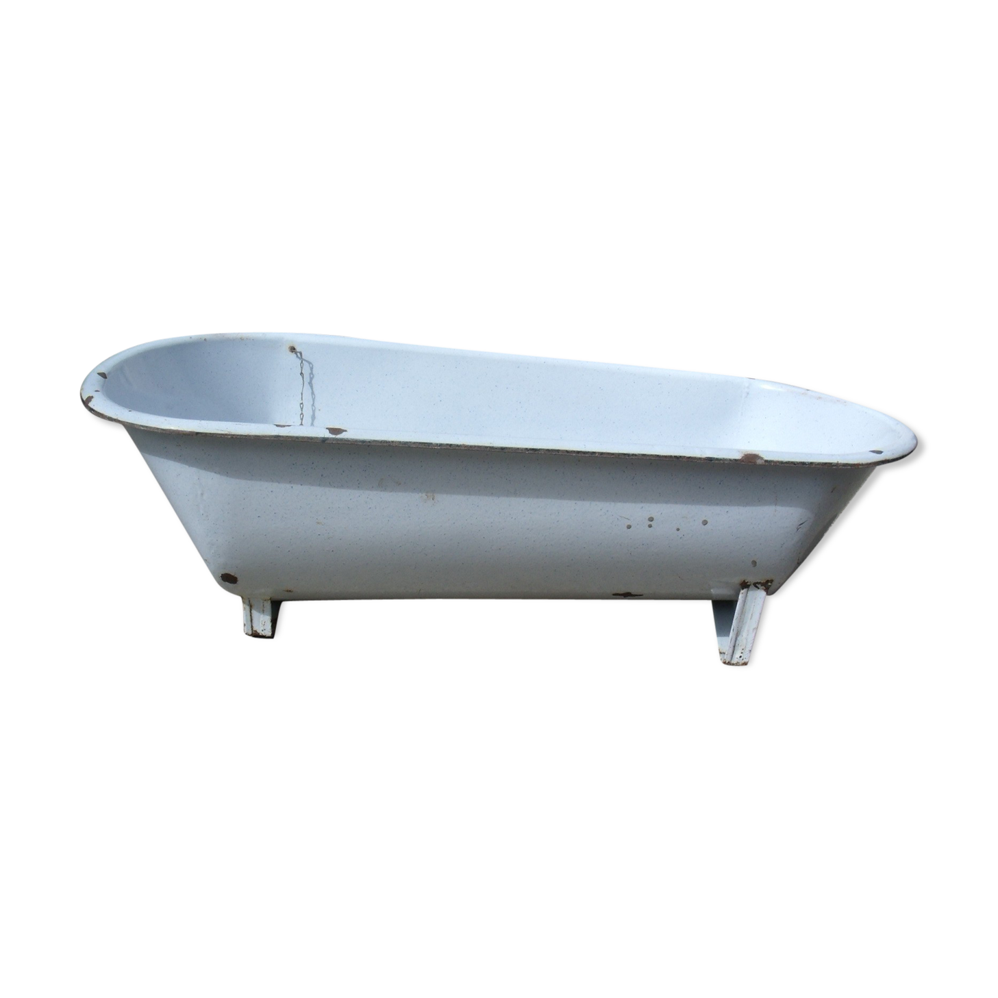 Small children's bathtub in enamelled metal