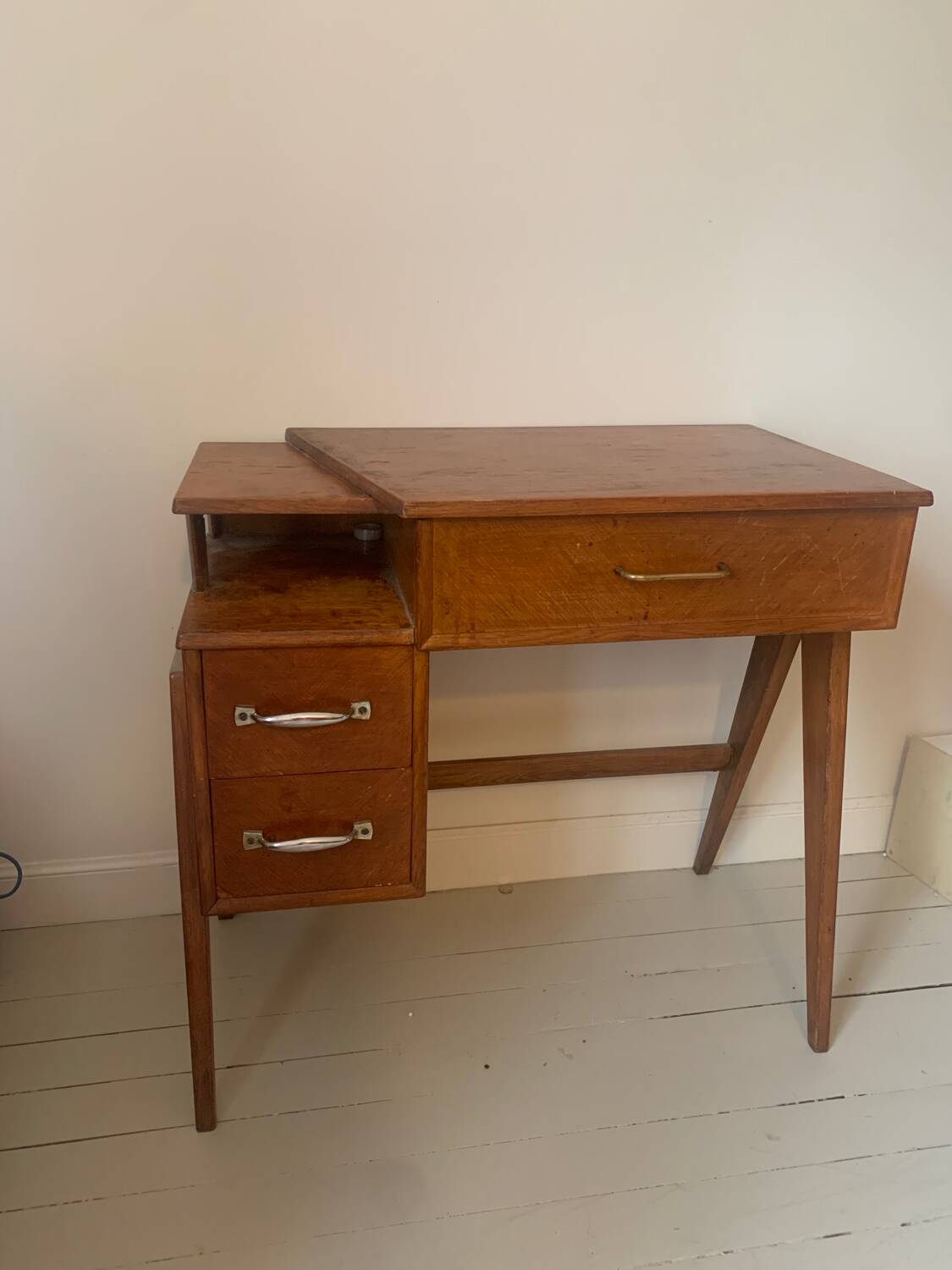 Children's desk