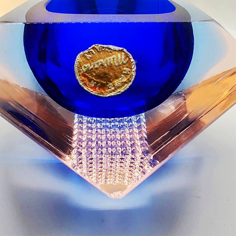 1960s Stunning Ashtray in Murano Glass by Flavio Poli for Seguso. Made in I