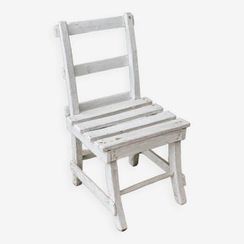 White slatted children's chair