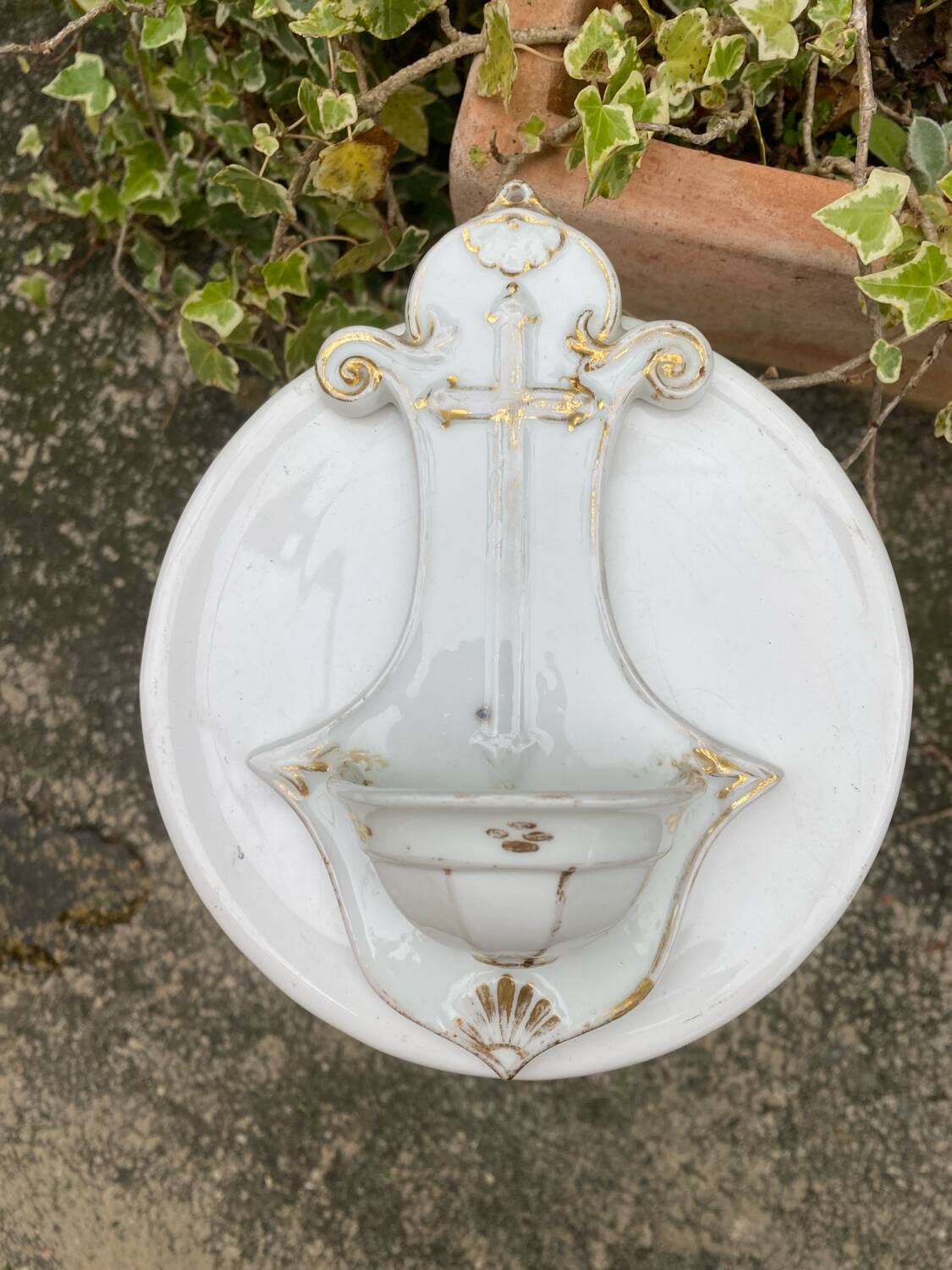 Old porcelain wall font
