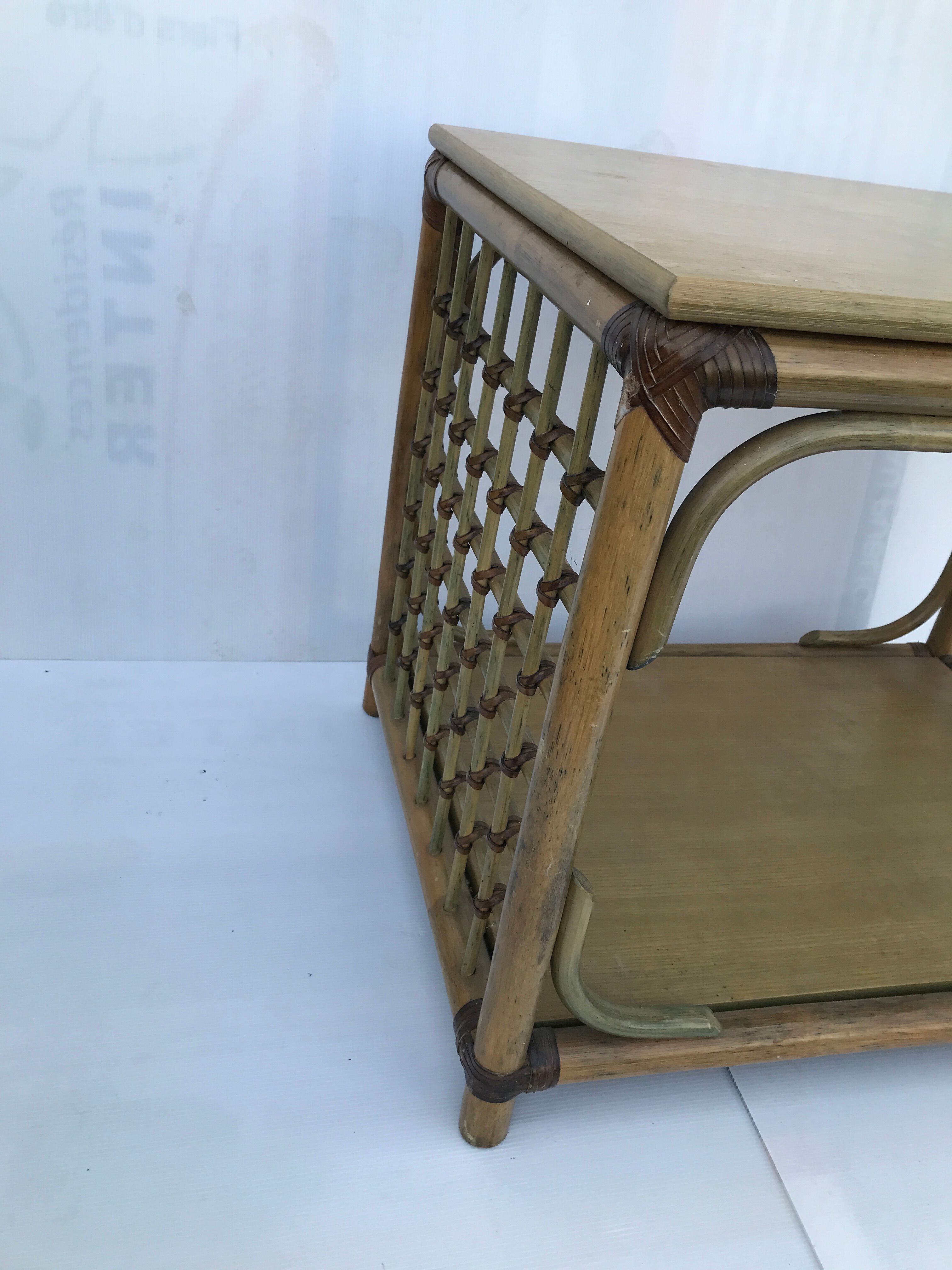 Wicker rattan coffee table 60s-70s