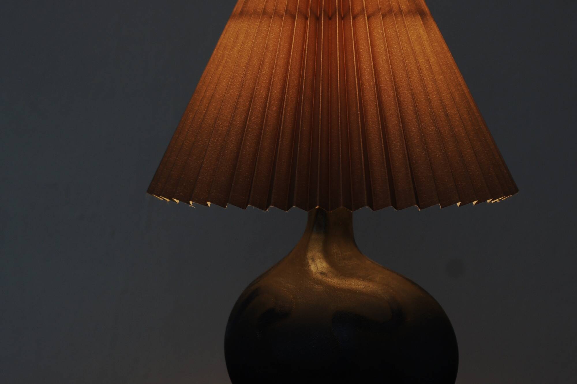 Lampe moderne danoise par Michael Bang pour Holmegaard, années 1970