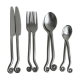 Service for 8 in shiny metal.