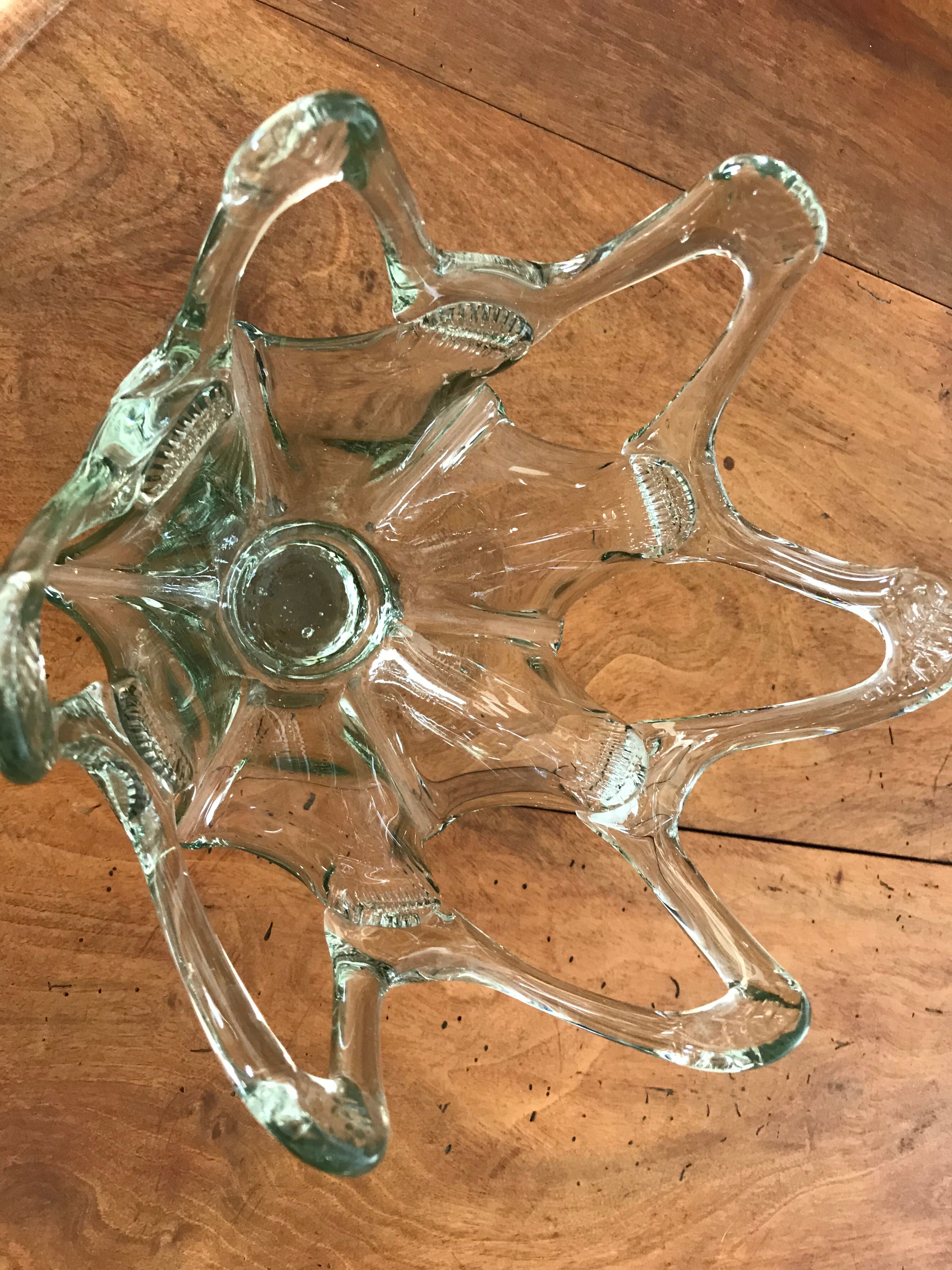 Openwork glass fruit bowl