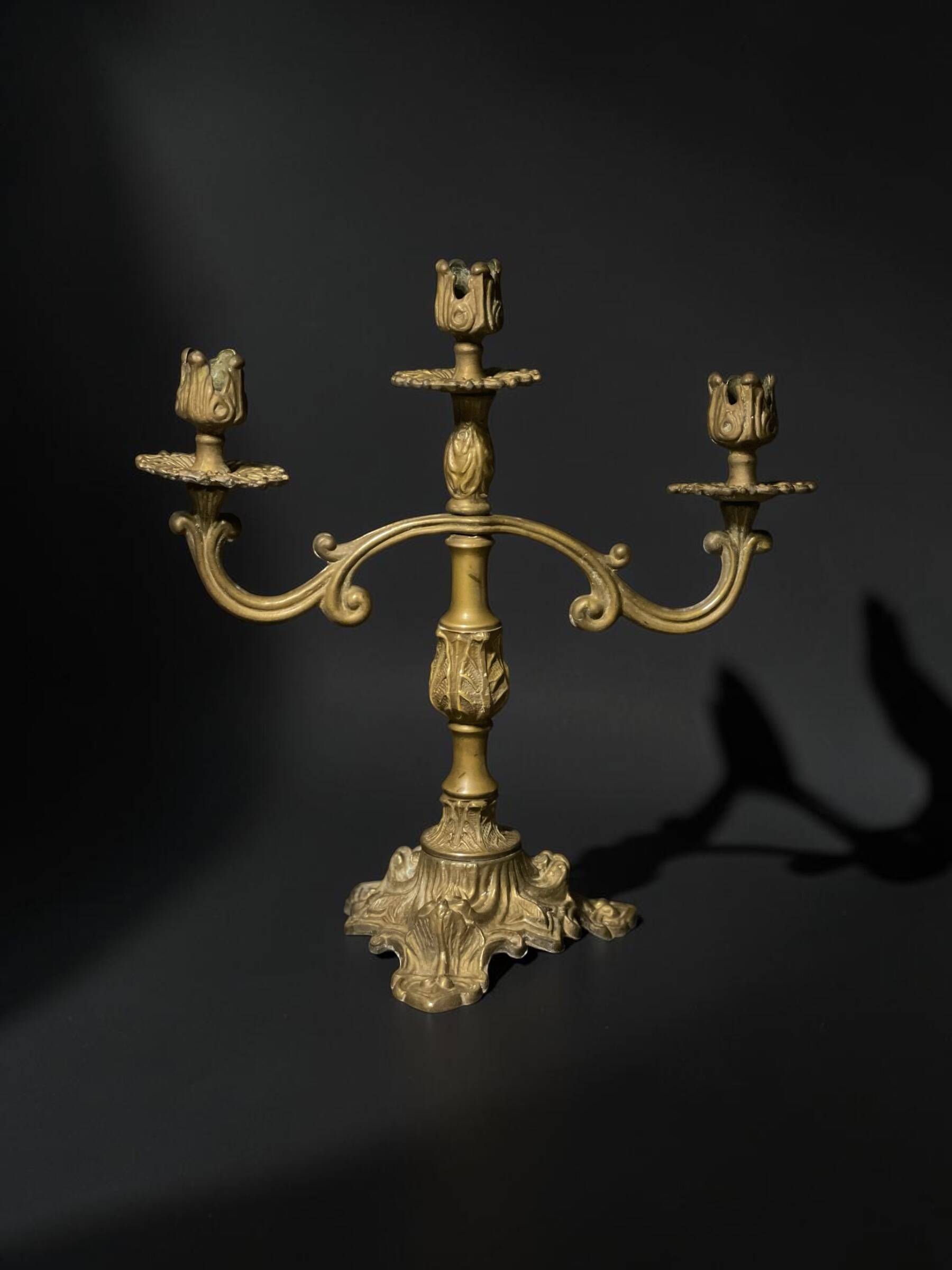 Pair of Napoleon III candelabra in brass, 19th century