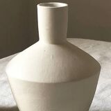 White soliflore vase