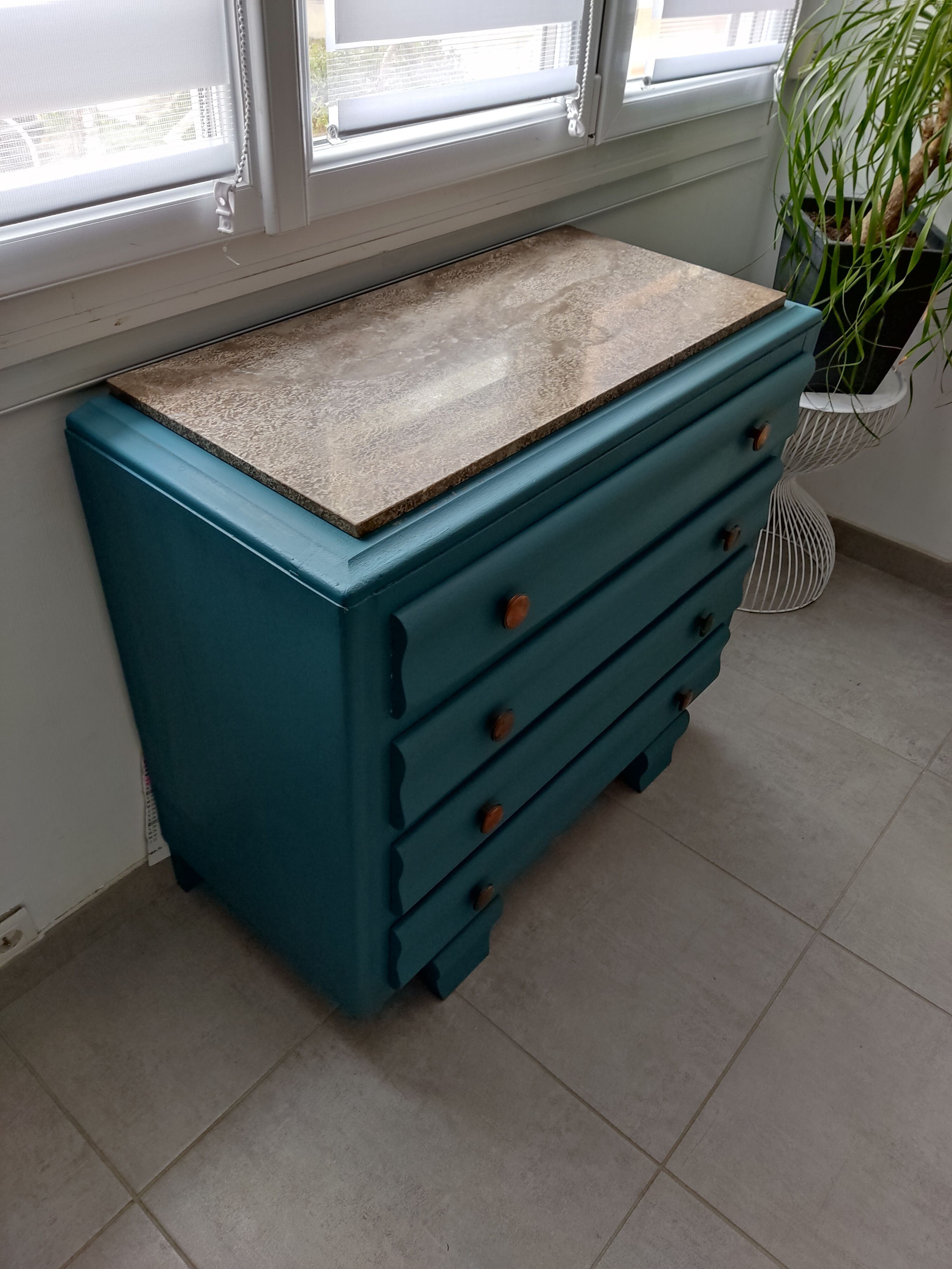 Art Deco chest of drawers
