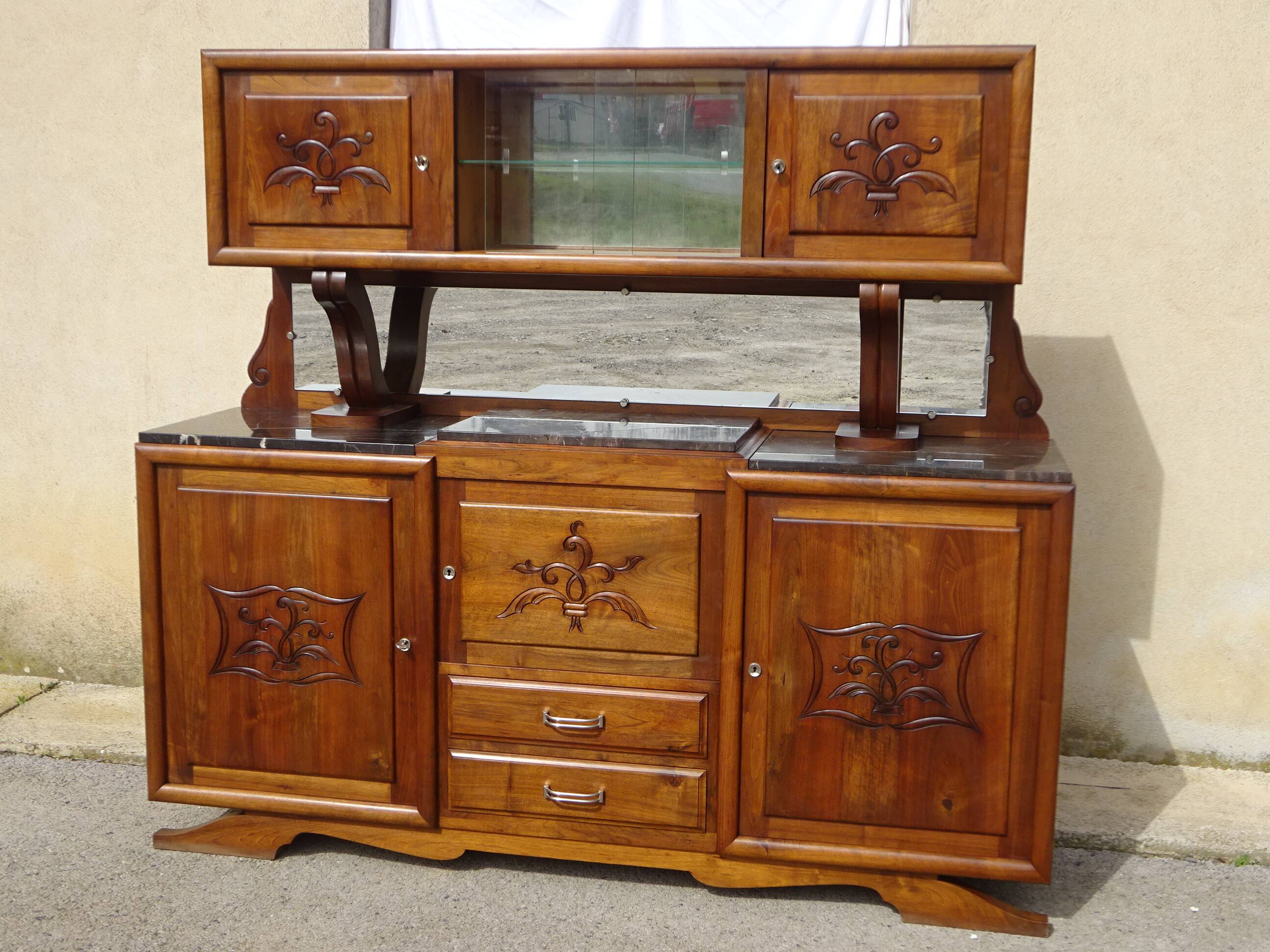 Large two-body buffet in walnut and black marble