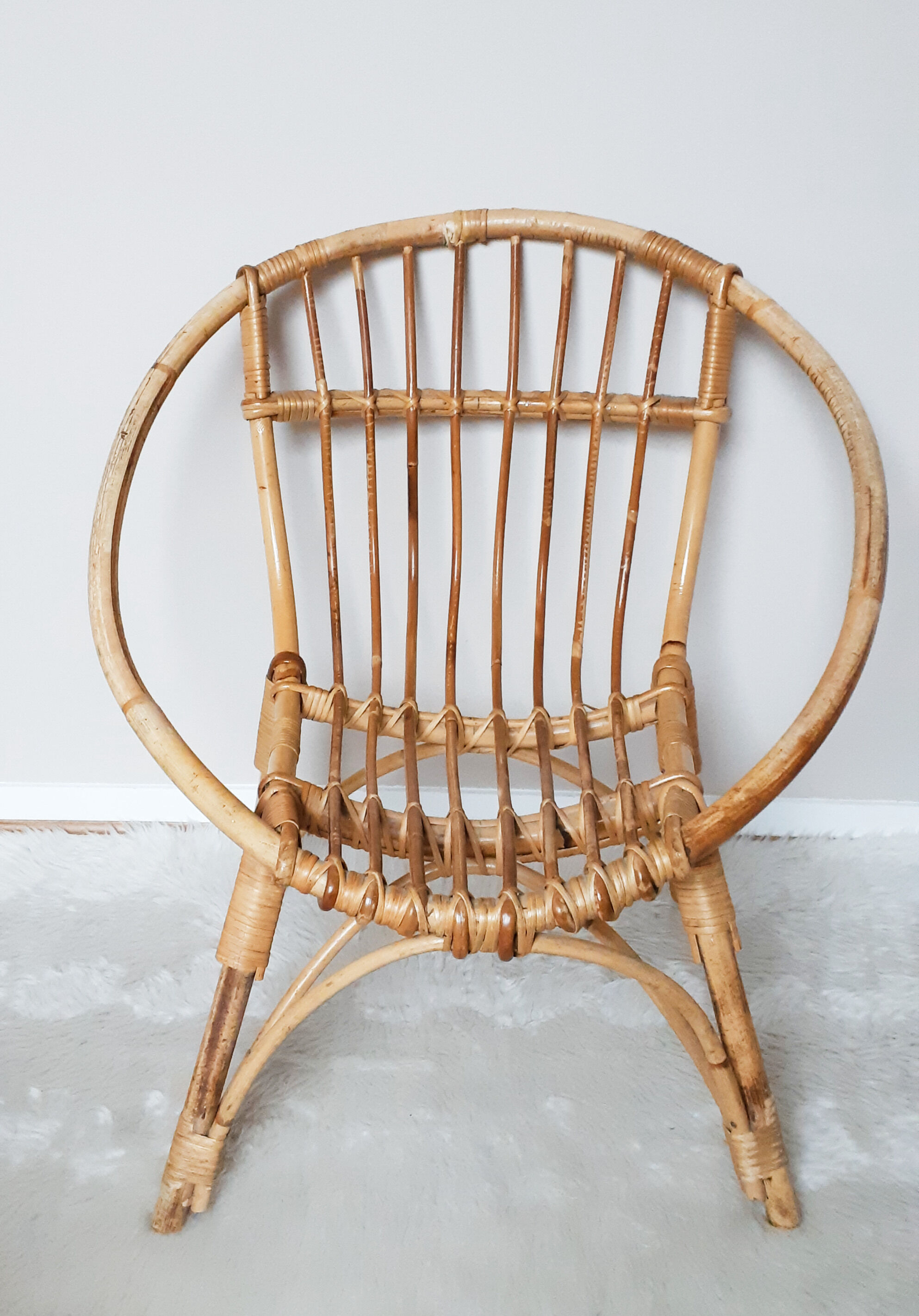 Adult rattan basket chair