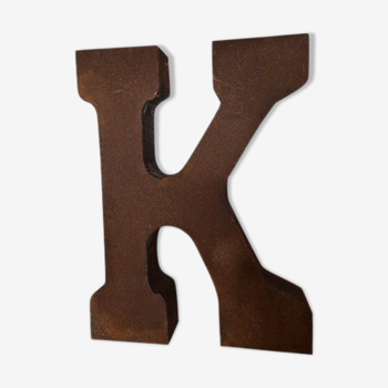 Lettre industrielle "k" en fer