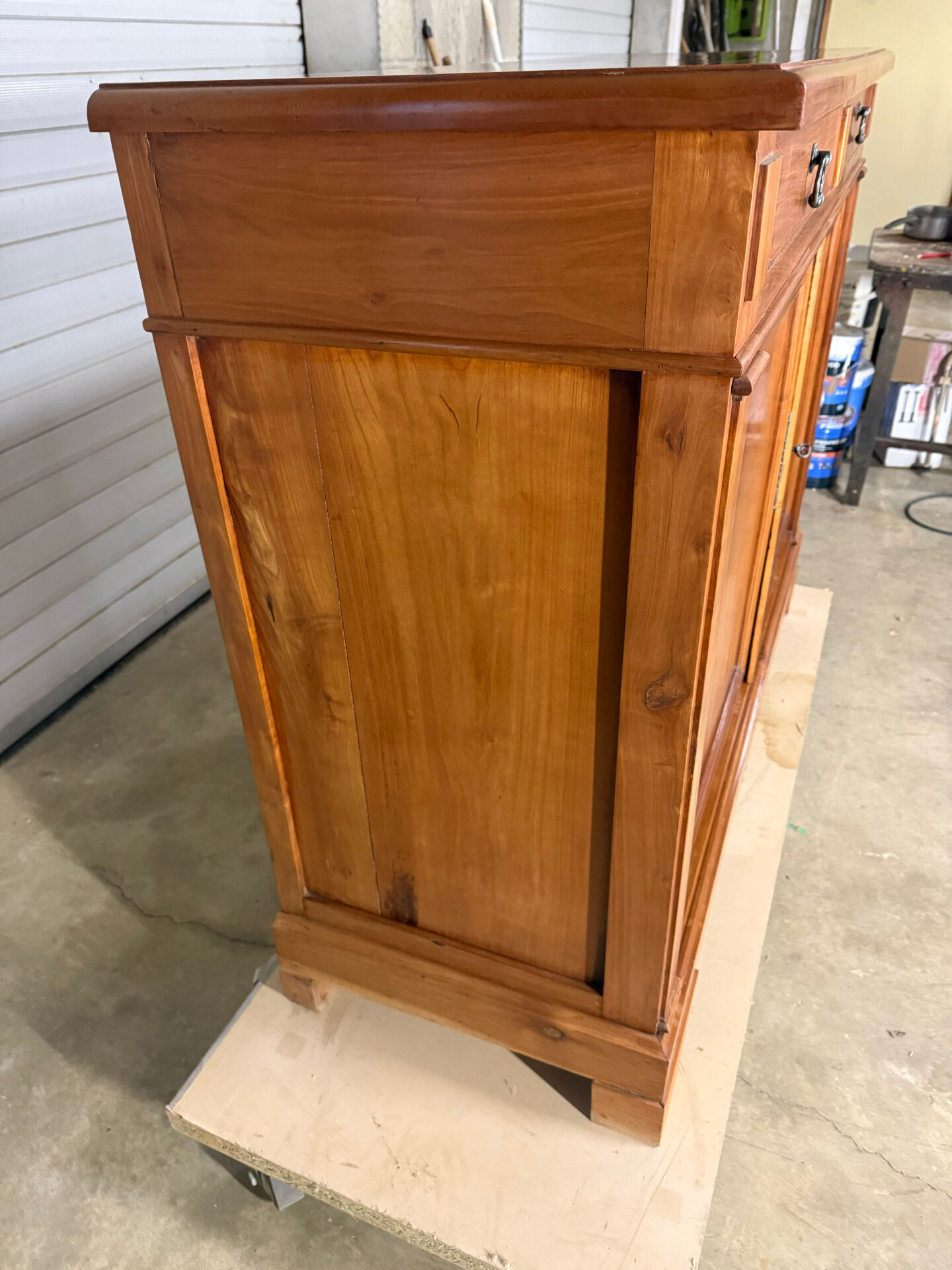 Old buffet