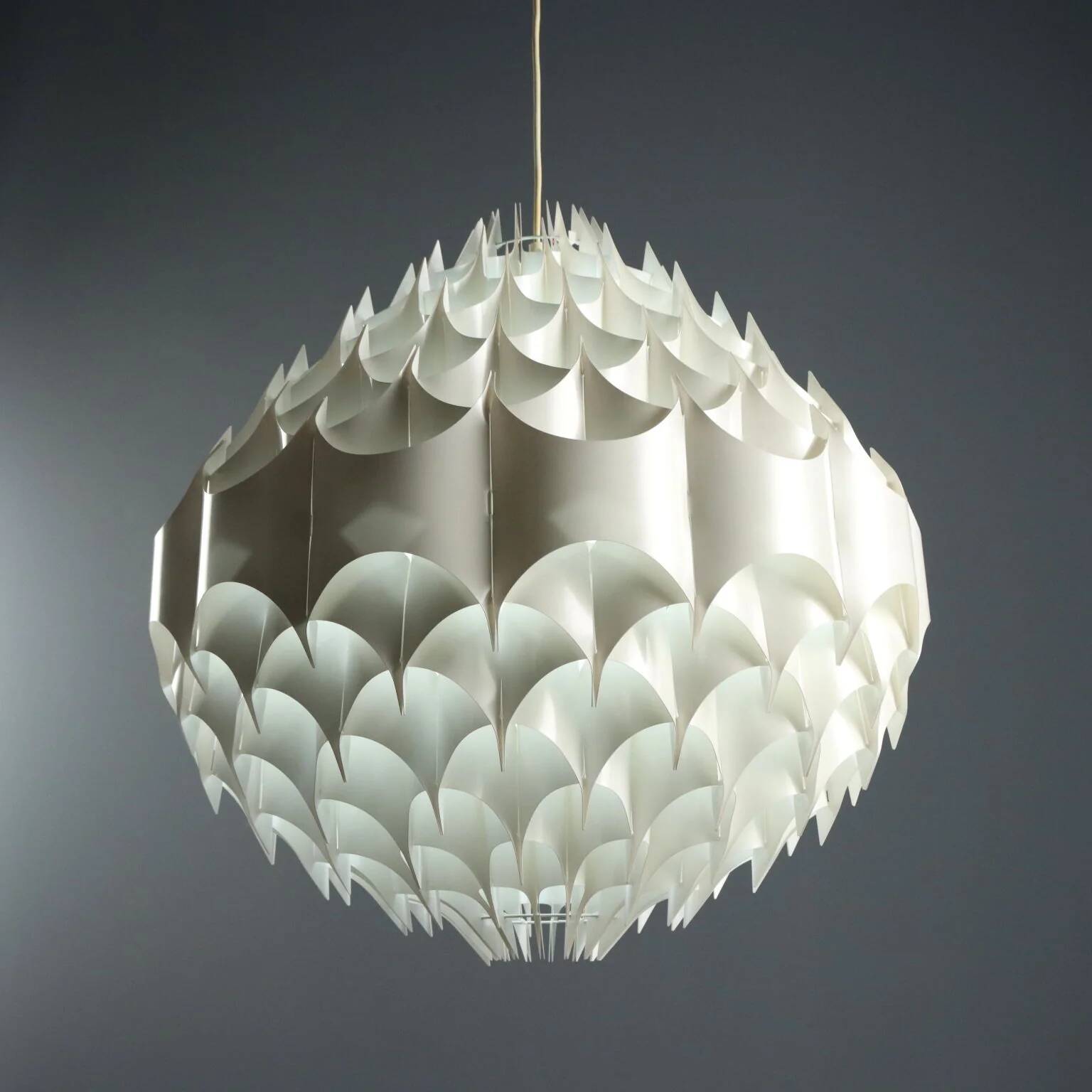 Suspension "Rythmic" by Havlova Milanda for Vest Leuchten