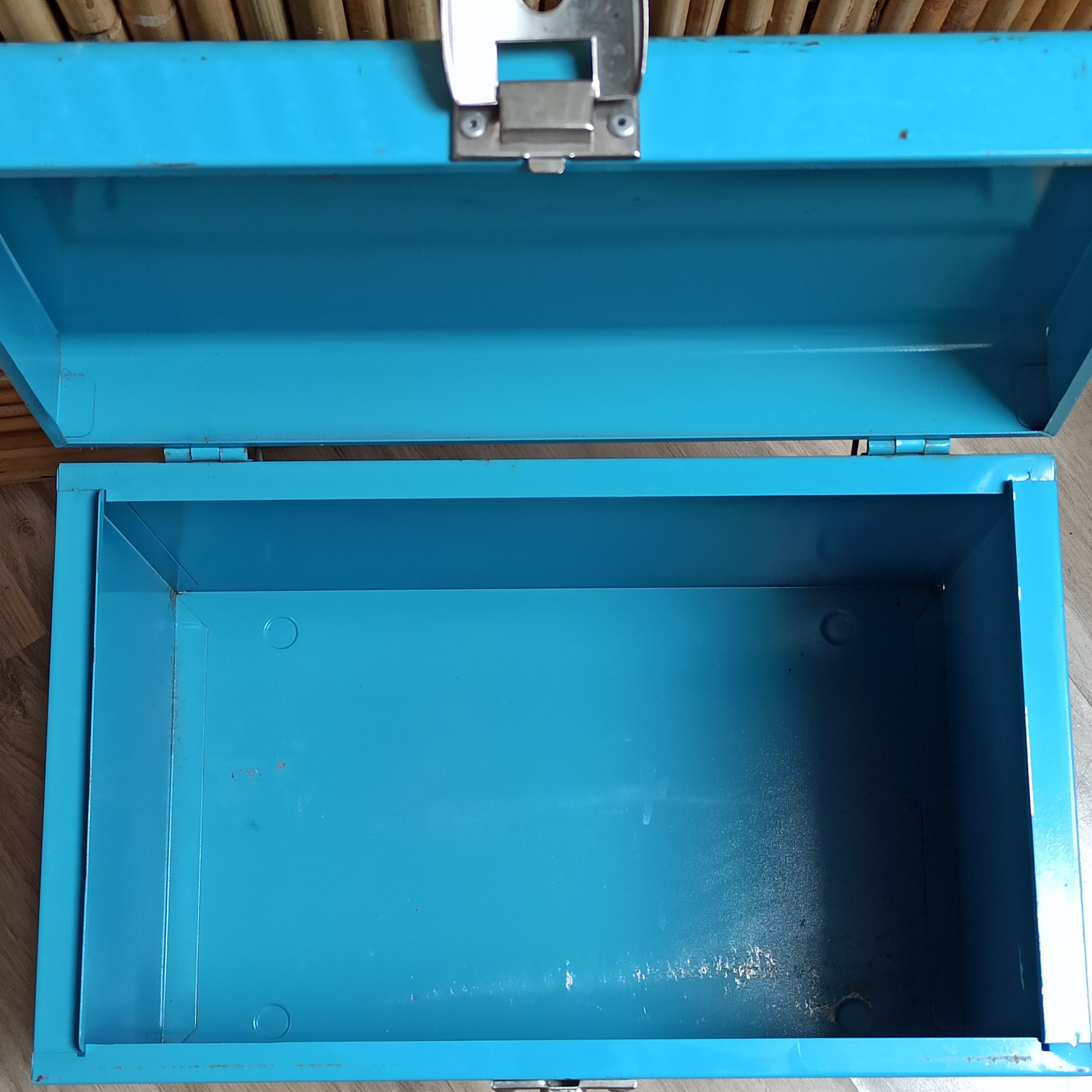 Box archives metal blue 50s industrial style