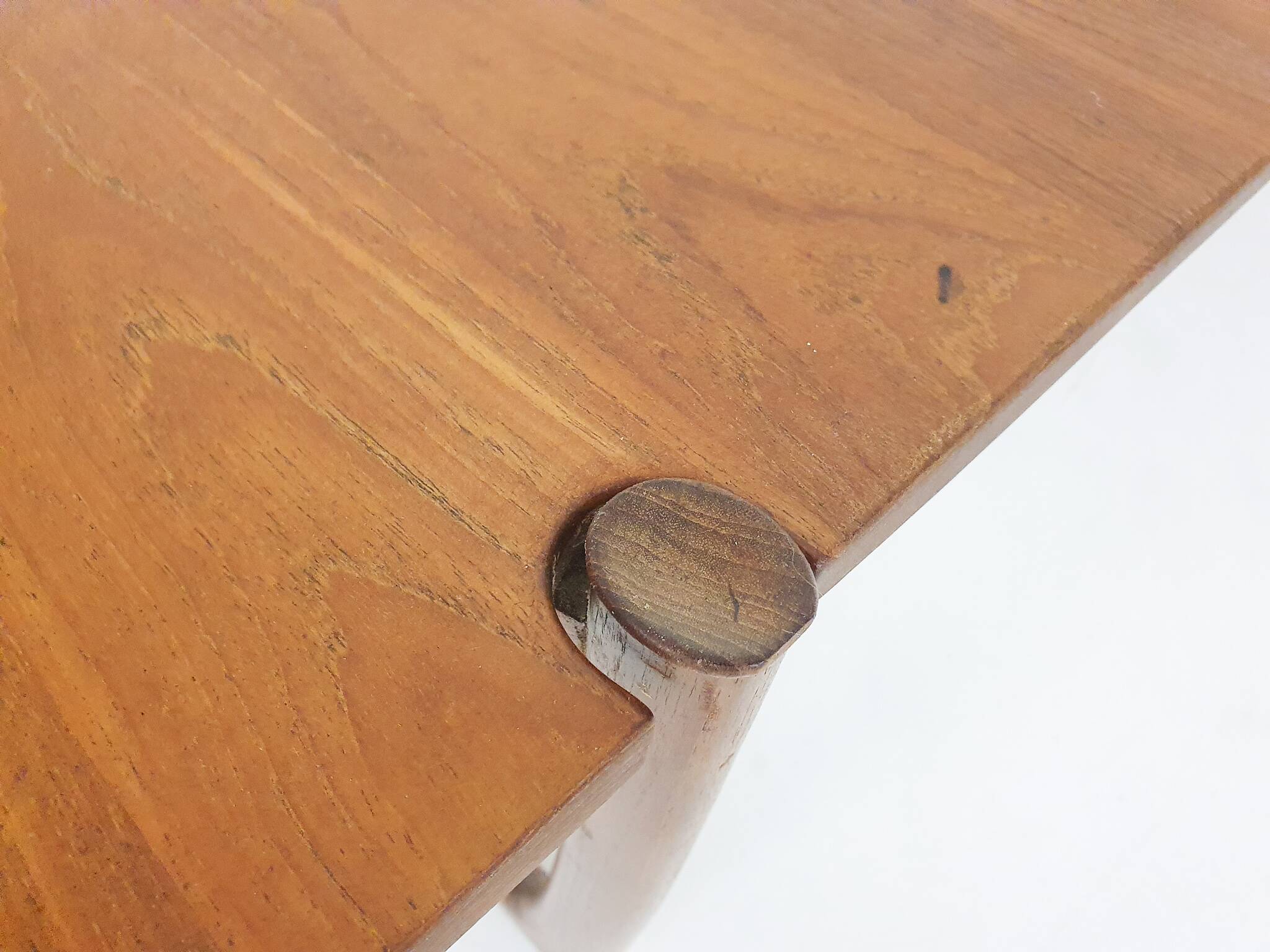 Large teak coffee table by Peter Hvidt and Orla Molgaard Nielsen model FD 575 for France and Son