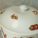 Porcelain soup with fire decor legumes 4 seasons