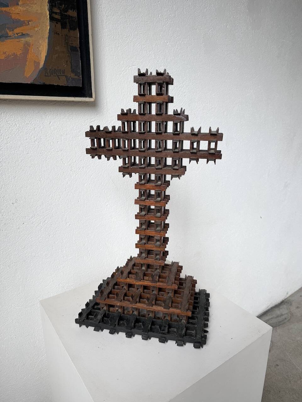 Crucifix sculpture Tramp Art 1900