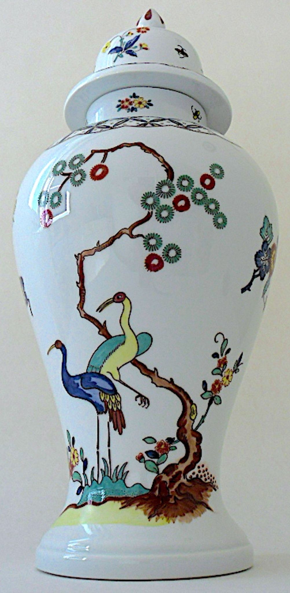 Baluster vase covered in porcelain by Coquet house in Limoges and decorated in Chantilly