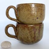 Pair of mugs in sandstone