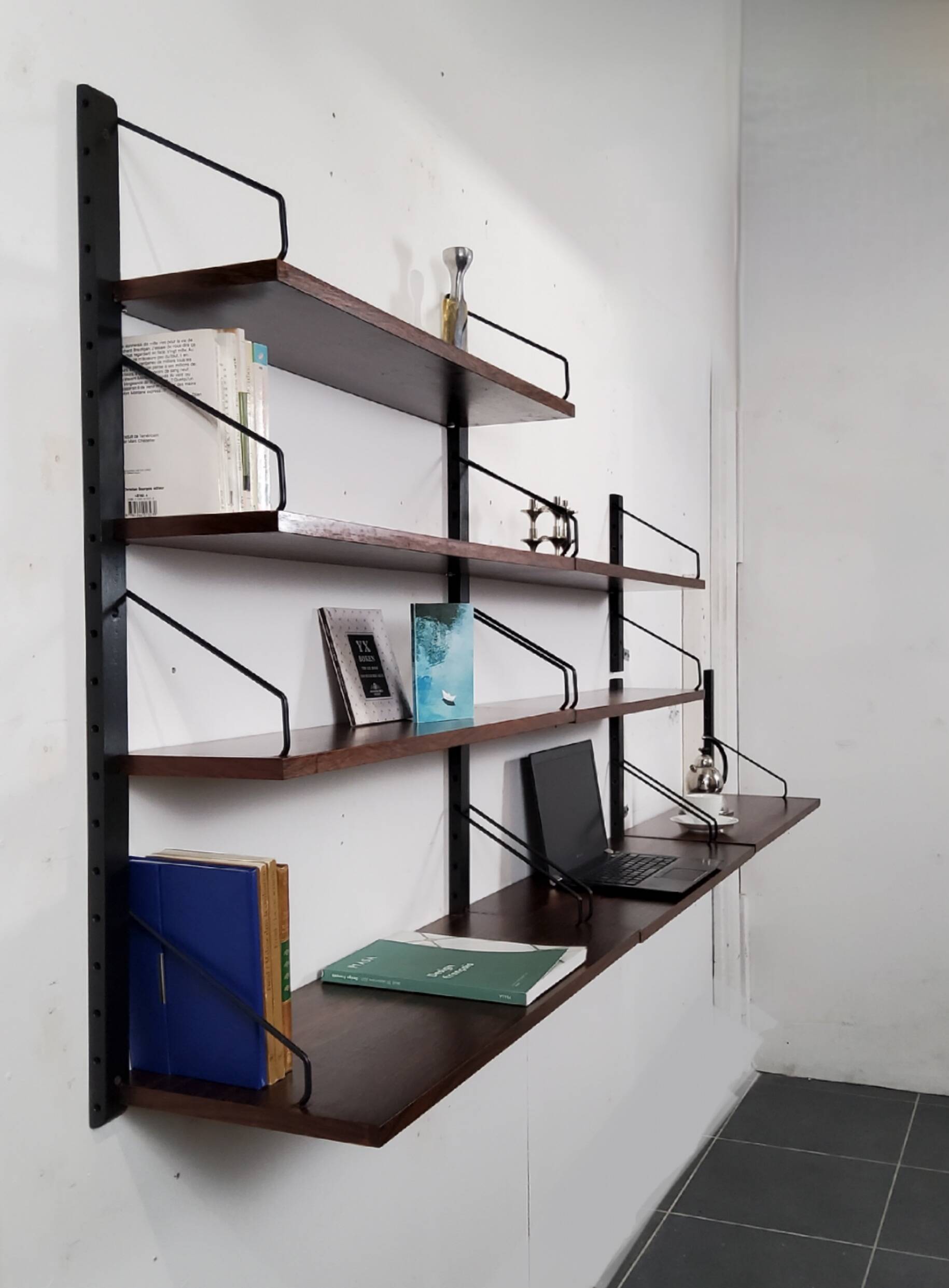 Vintage Poul Cadovius wall system – 1960s