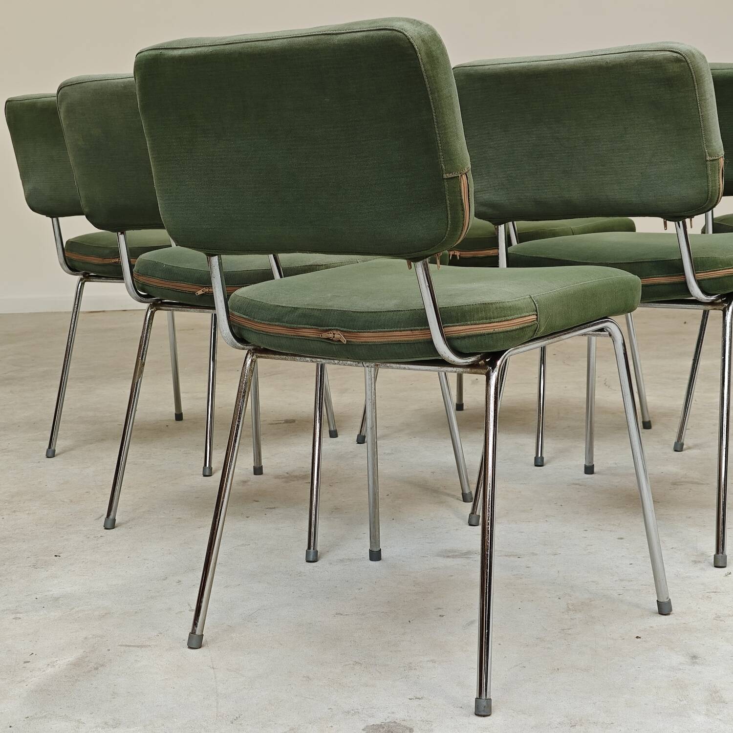 André Simard green velvet chairs for Airborne 1960, set of 6