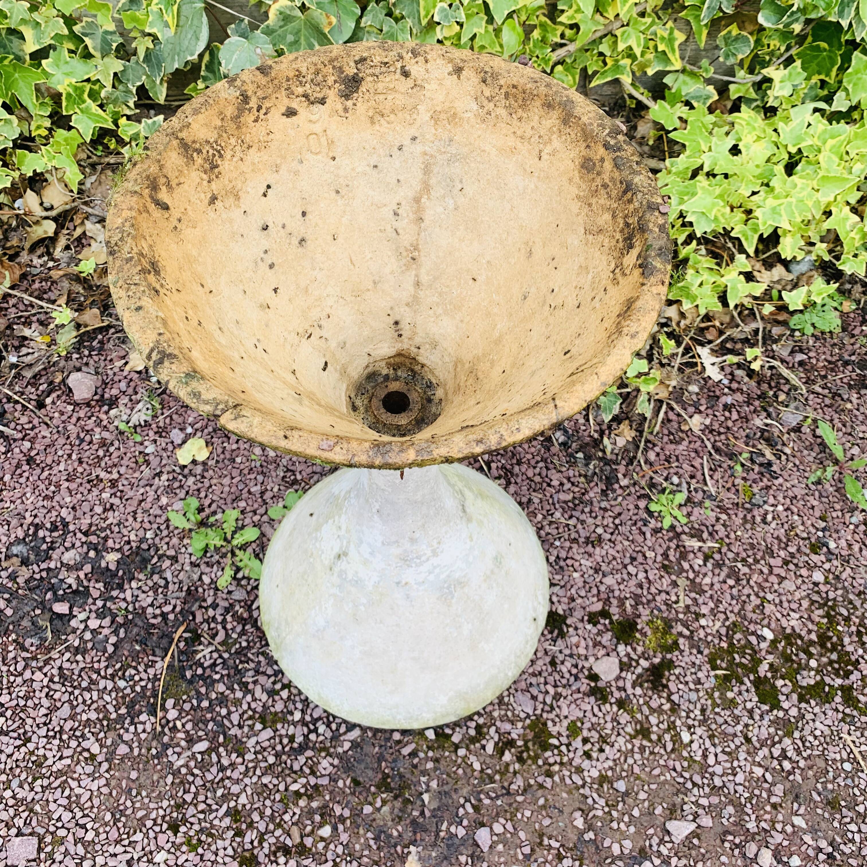 Diabolo planter by Anton Bee