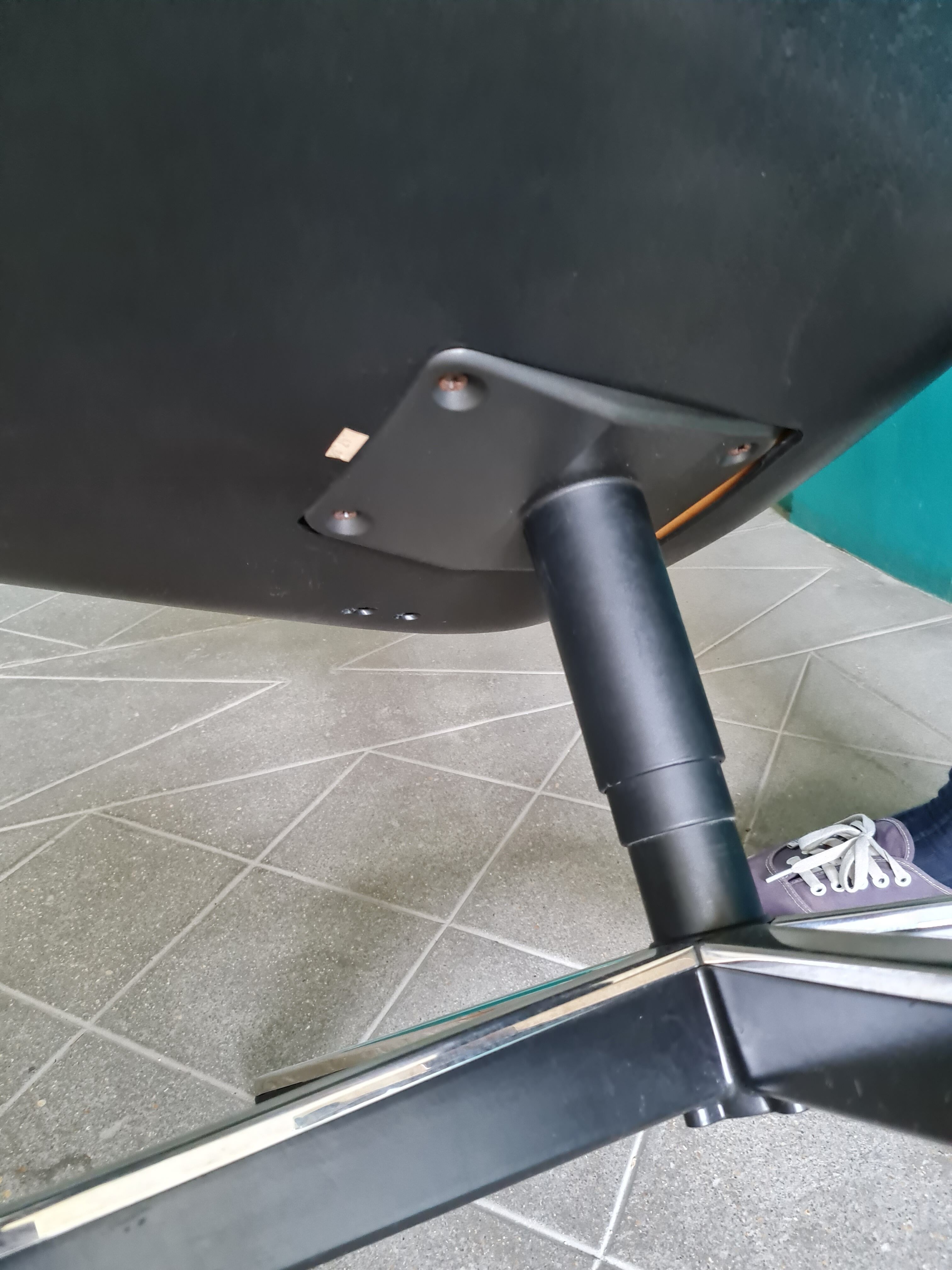 Blue Pollock Knoll armchair