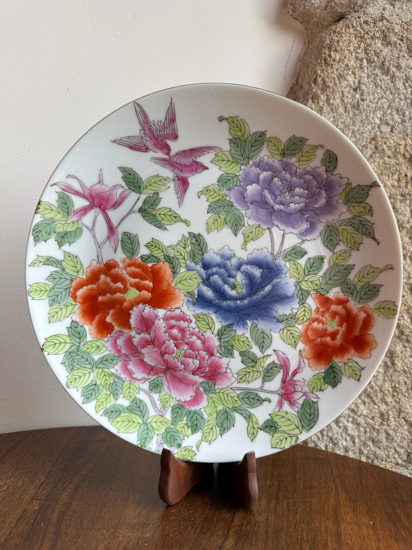 Pair of plates from Jingdezhen, China, early 20th century.
