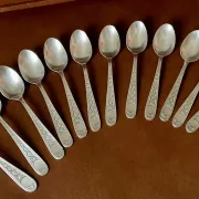 12 small spoons Villeroy Christofle in their case