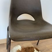 Chaise coque plastique marque Sitting