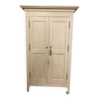 Cream-white patinated cabinet