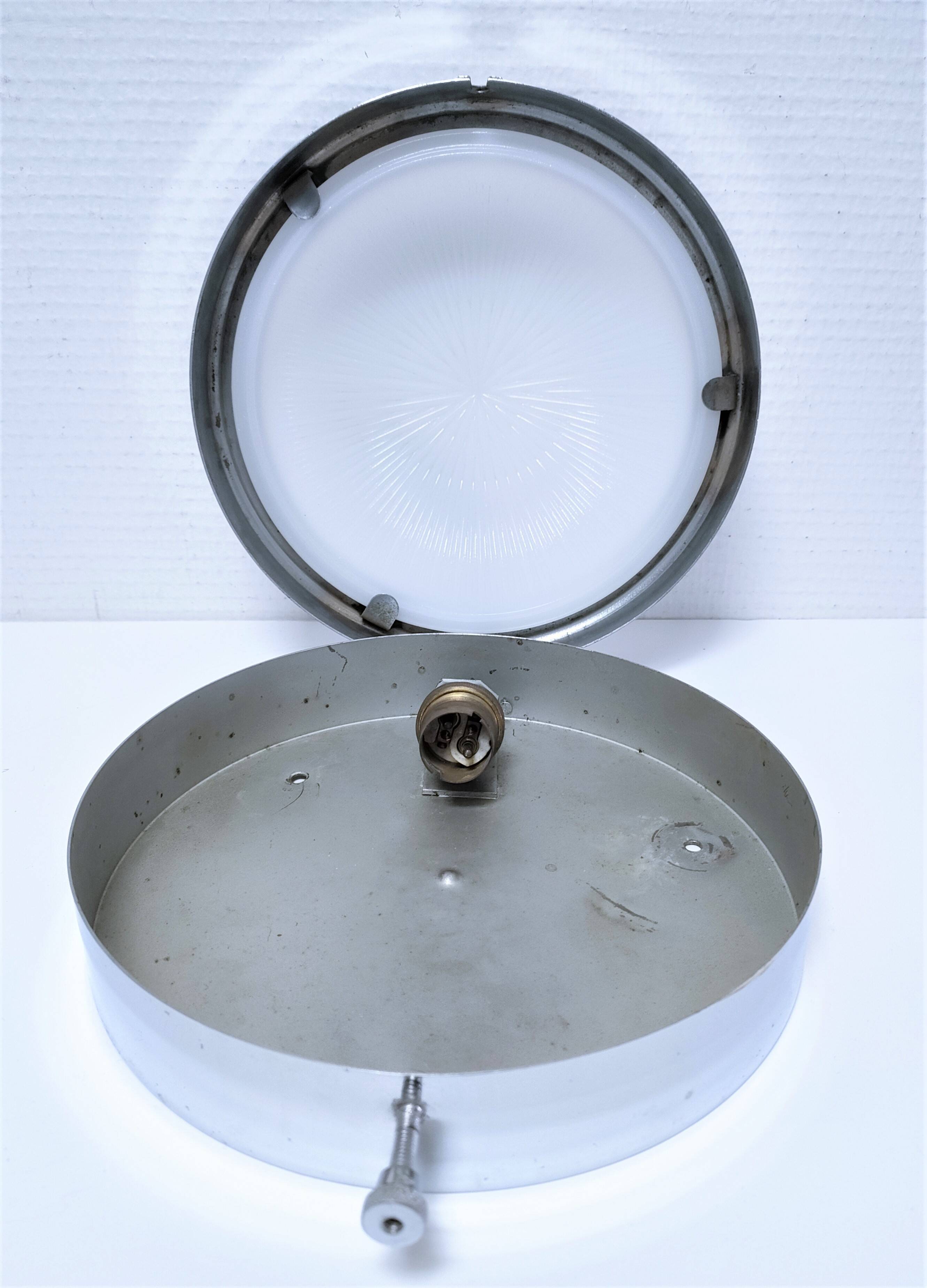 Wall lamp Art Deco opaline chromed metal 30s