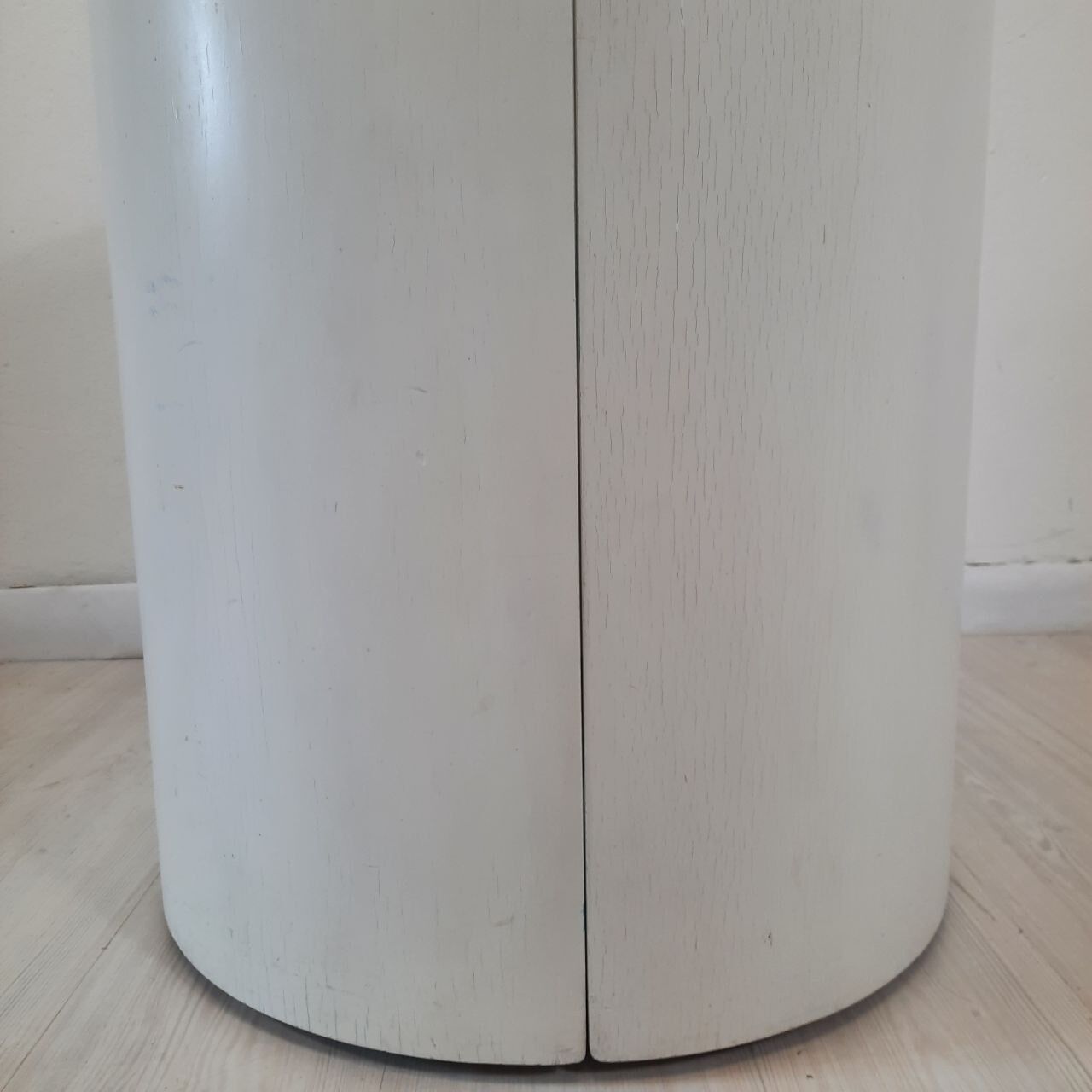 Vintage openable cylinder shaped bar cabinet, wood, brass and glass.