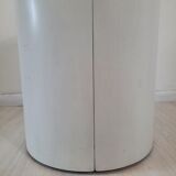 Armoire à barre vintage en forme de cylindre ouvrable, bois, laiton et verre.